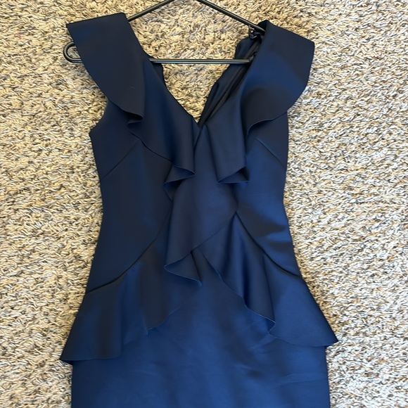 Jessica Howard Ruffled V Neck Navy 
Scuba Gown Size 4P - Picture 5 of 14